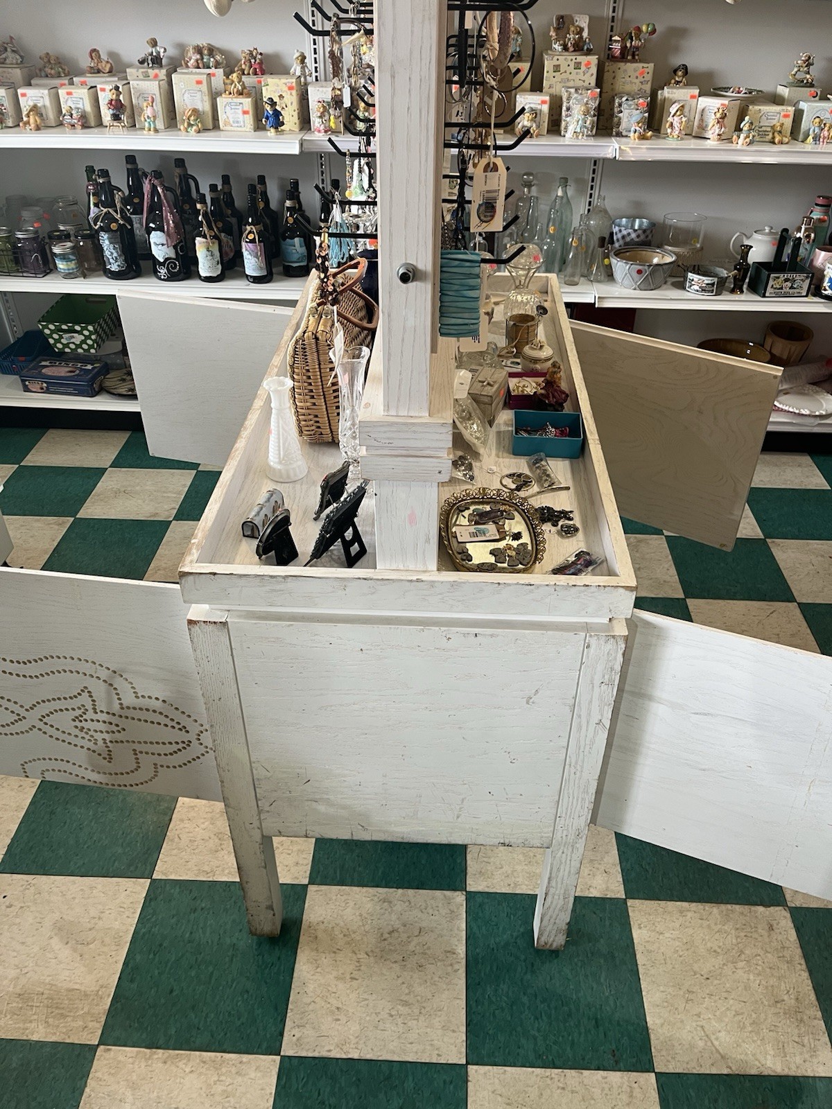 Commercial Store Floor display