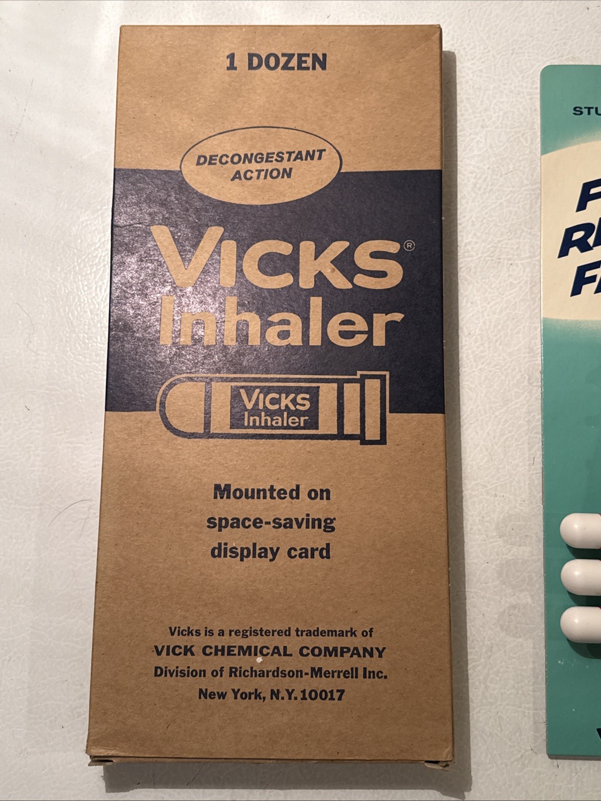 Vintage 1960’s Vicks Inhaler Store Display with (6) Original NOS Tubes and Box