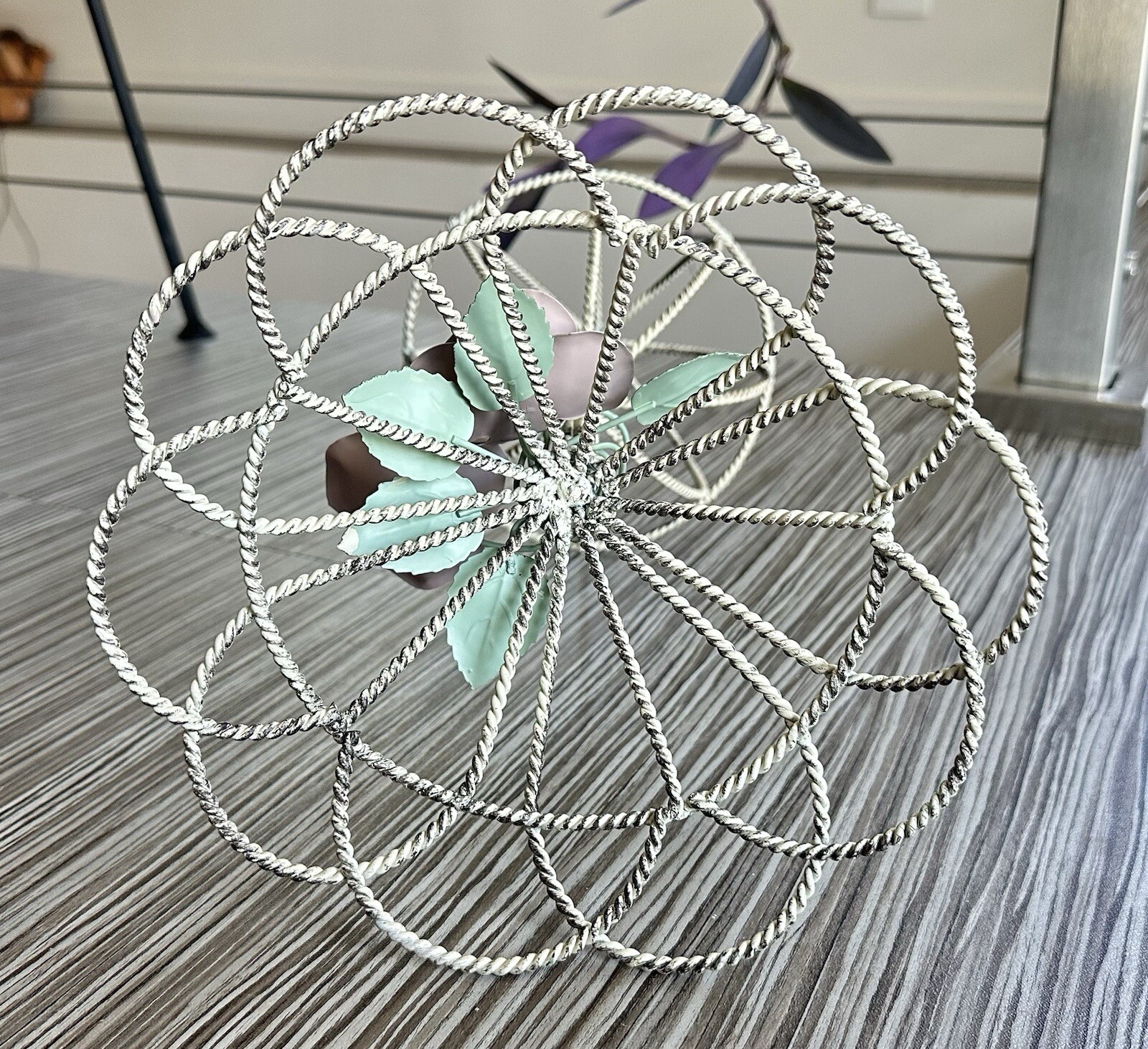 Vintage Antique Twisted Wire Metal Tole White & Pink Rose Hat Stand