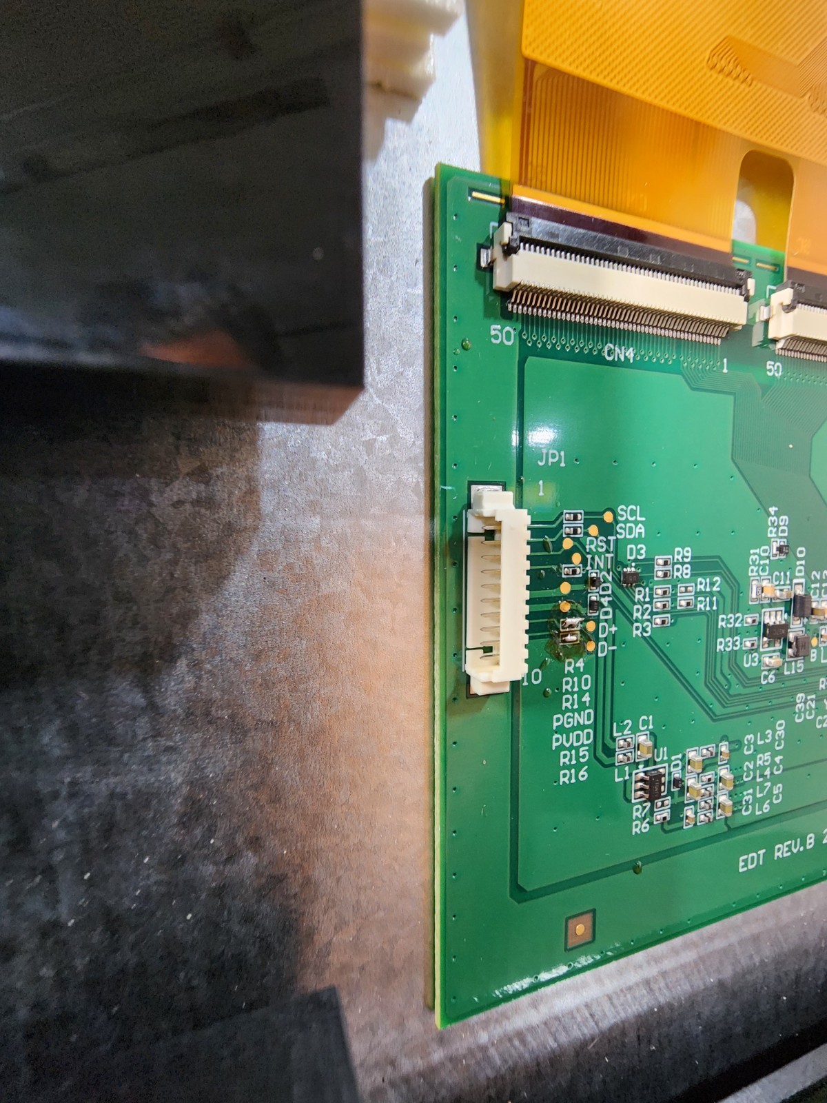EDT Emerging Display Tech Corp Sample Display Solution 18.5 inch
