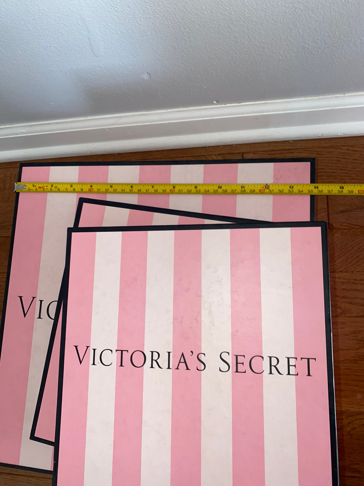 VICTORIA’S SECRET BOXES DISPLAY PROPS BOXES #1