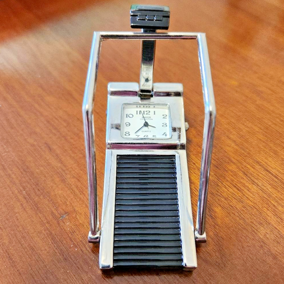 Vintage BEYOND America Store Display Miniature Treadmill Watch Made In Japan