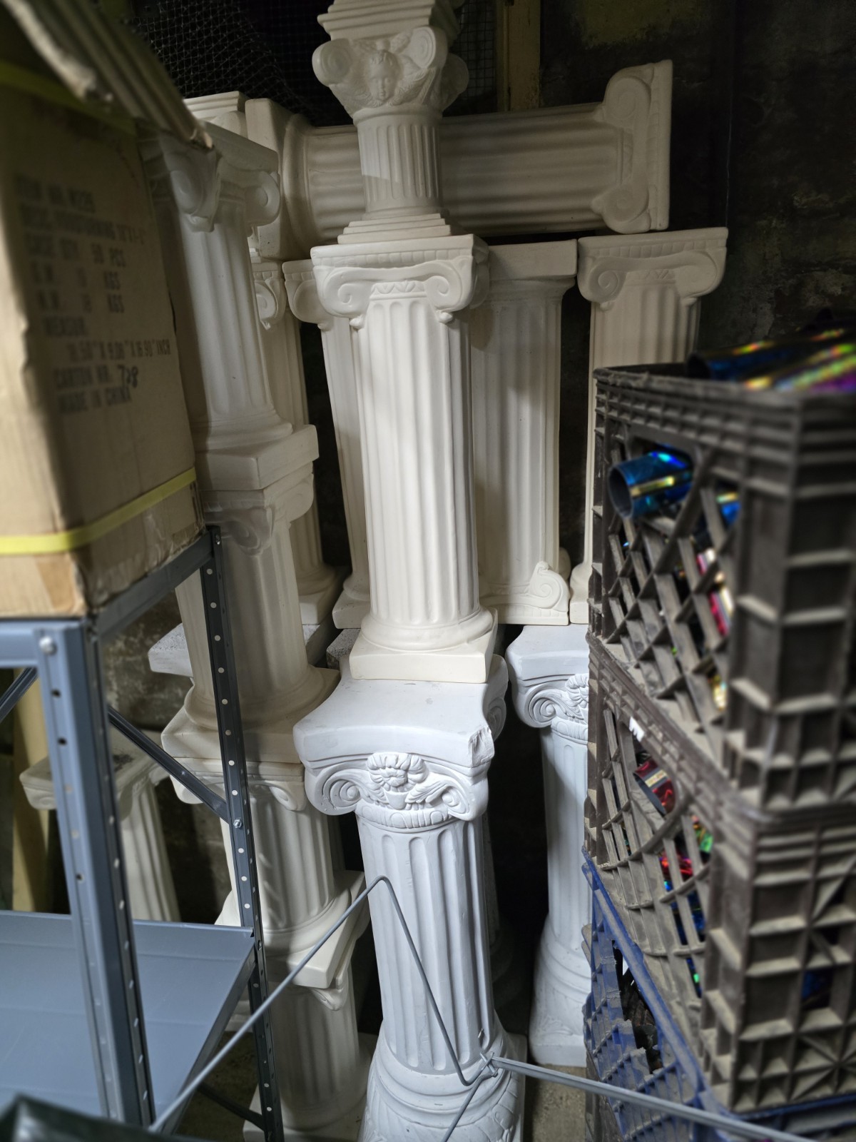 19 asst. sizes – White Column Pillar Sculpture Pedestal Stand