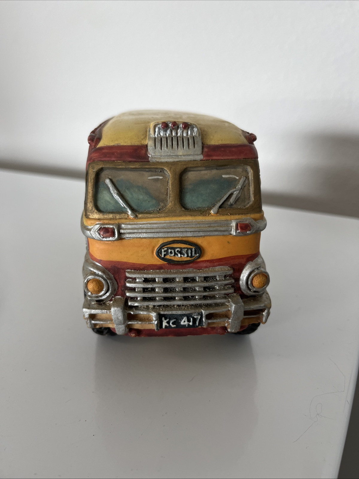 FOSSIL Watch Around The World American Classic Yellow Bus Vehicle Watch Display
