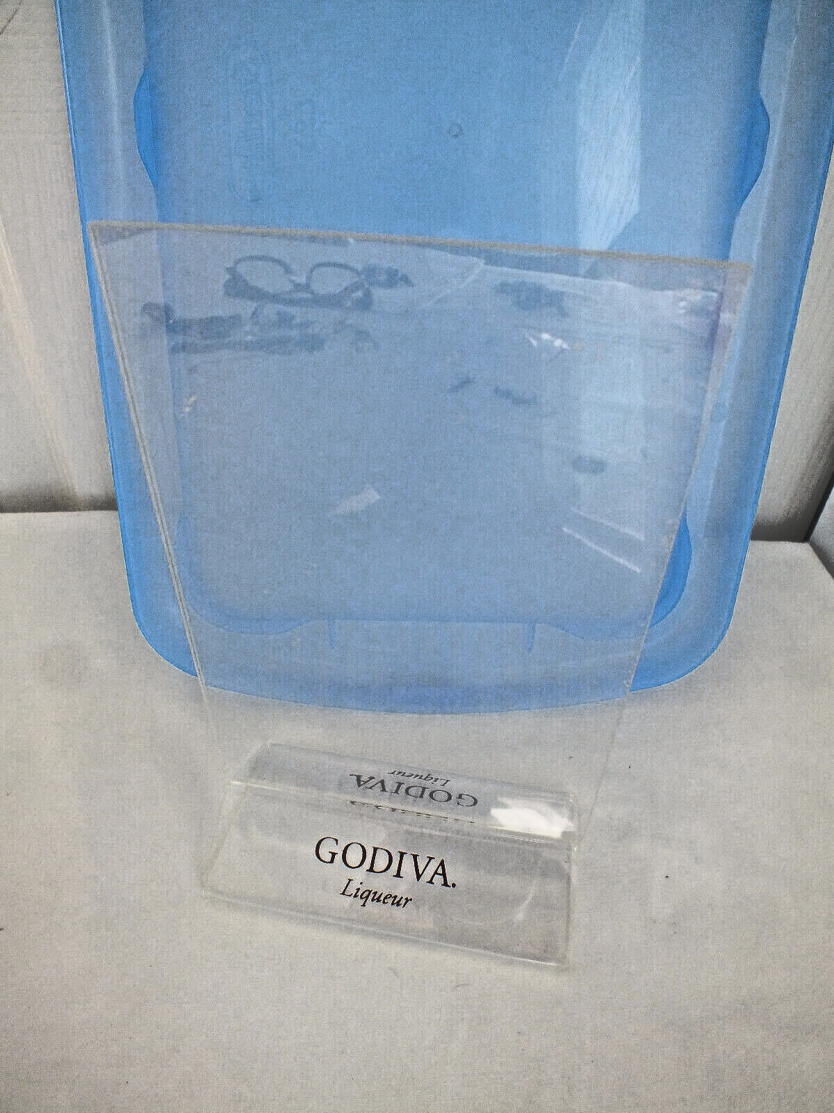 GODIVA LIQUEUR Clear LUCITE plastic display stand vintage 7″ tall 4″ wide bar