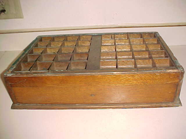circa 1900 HUNT ‘S PENS – OAK COUNTER-TOP MERCHANDISER – GREAT DISPLAY