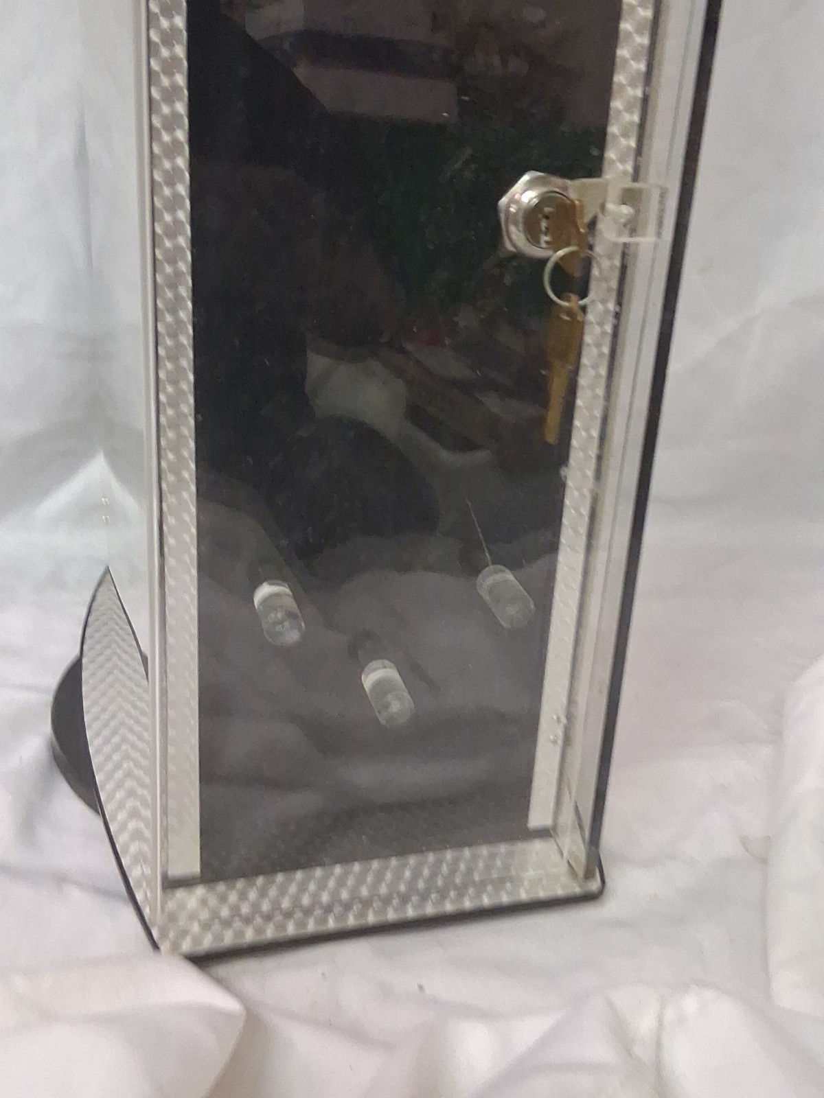 Vintage Colibri of London Locking Key Rotating Countertop Display Case *READ*