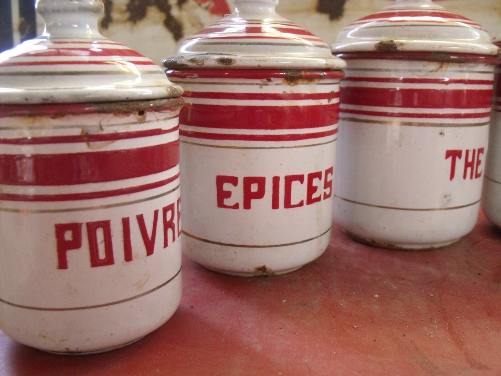 6 ANTIQUE ENAMELLED POTS WITH COFFEE TEA LID. indus. factory, GARAGE CAR MOTORCYCLE,
