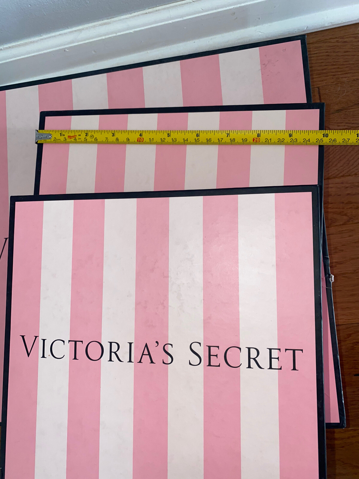 VICTORIA’S SECRET BOXES DISPLAY PROPS BOXES #1