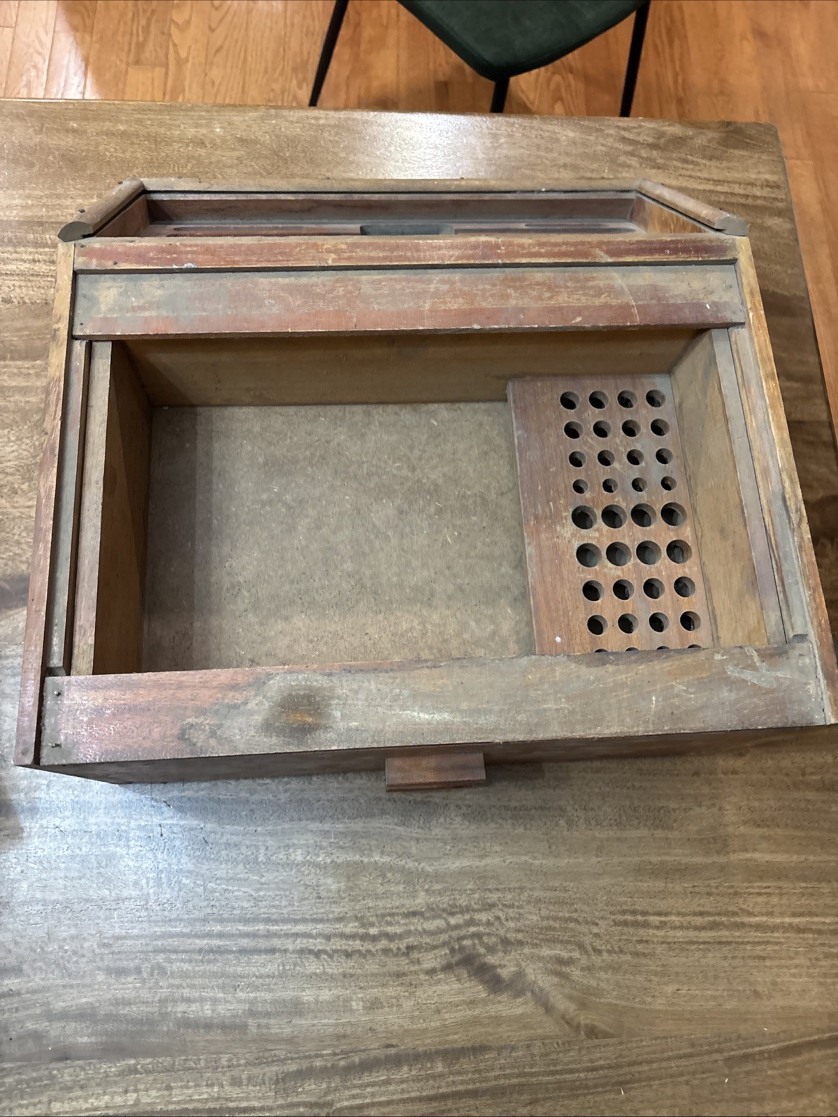 Antique Henry Hanson Co. Tap & Die – Display Case/Box -Store Display With Base