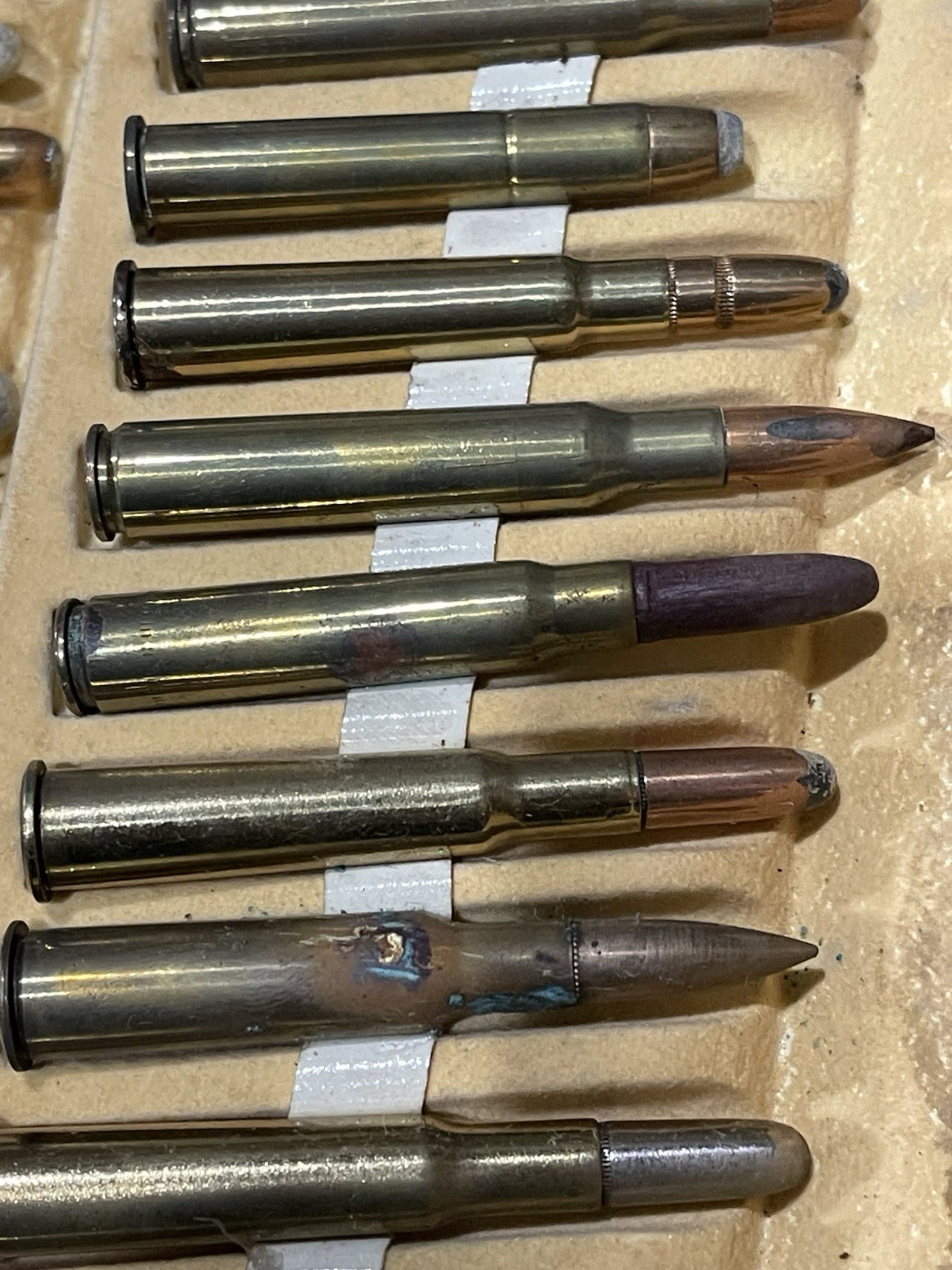VINTAGE CARTRIDGE BULLET BOARD GUN DISPLAY ADVERTISING.
