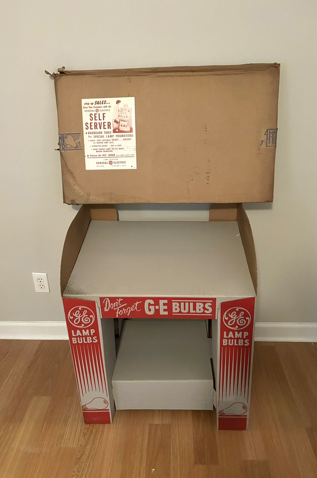 Amazing NOS Vtg GE Advertising Cardboard Display. Box & Instructions