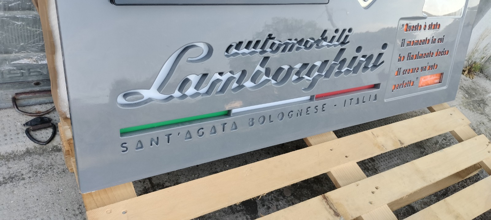 🔥Luminous Handcrafted Sign Lamborghini Automobiles – Unique Piece in the World🔥