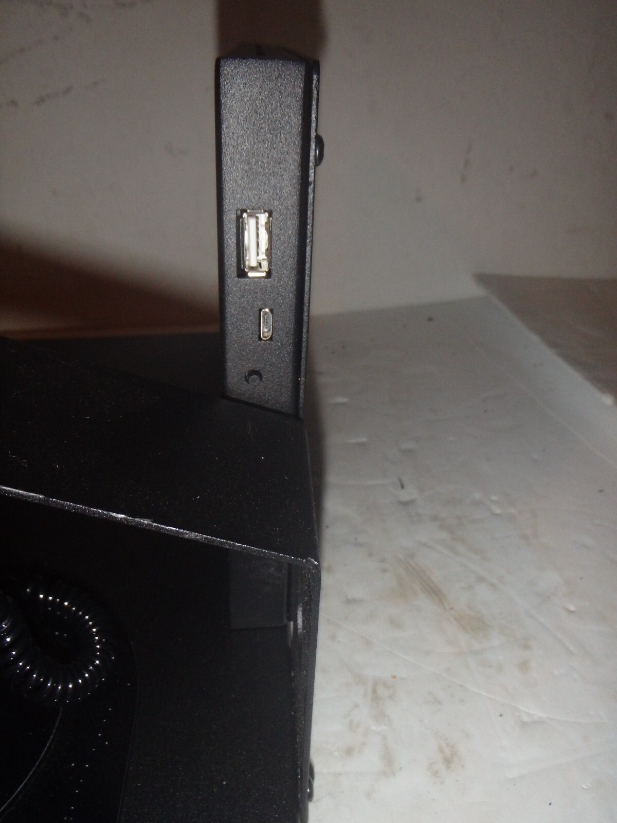 Motorola Edge + Plus Video Retail Store Display Phone Holder