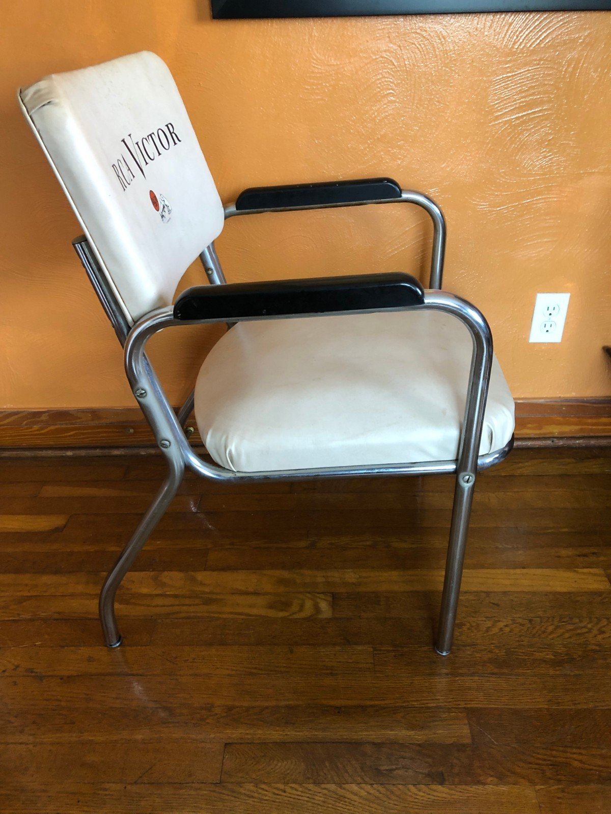 RCA Victor Chrome Chair Advertising Nipper Vintage Chromcraft