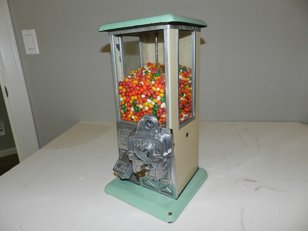 VINTAGE 1930’s NORRIS- THE MASTER CANDY VENDING MACHINE- VINTAGE VENDING MACHINE