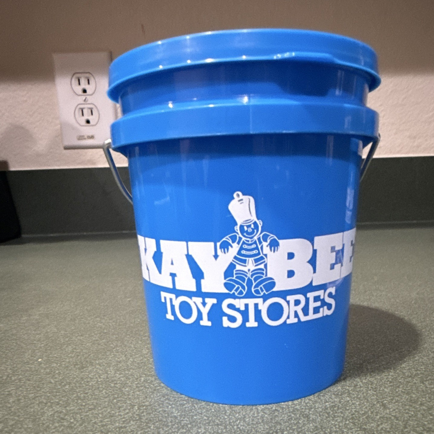 Kay-Bee Toys Blue 1.0 Mini Bucket exclusive limited with lid