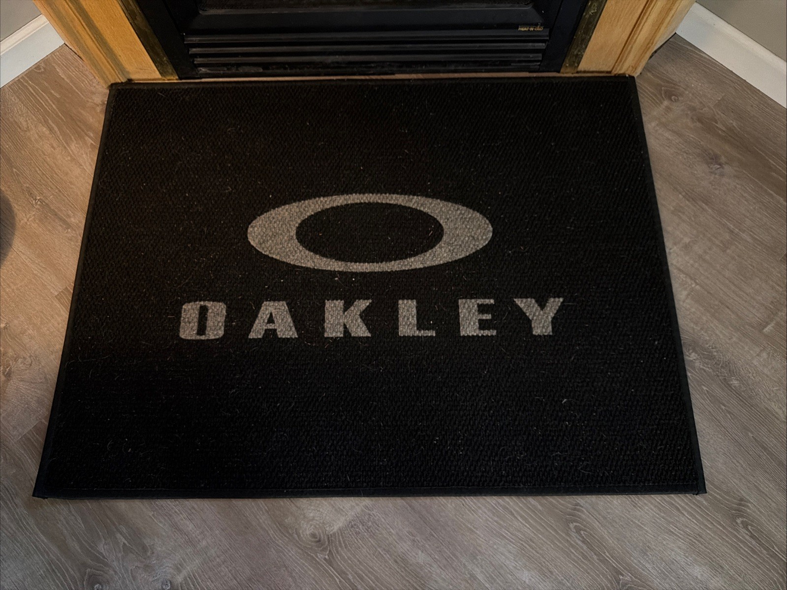 Oakley Display Retailer Carpet Floor mat NEW IN BOX SUPER RARE Serious Collector