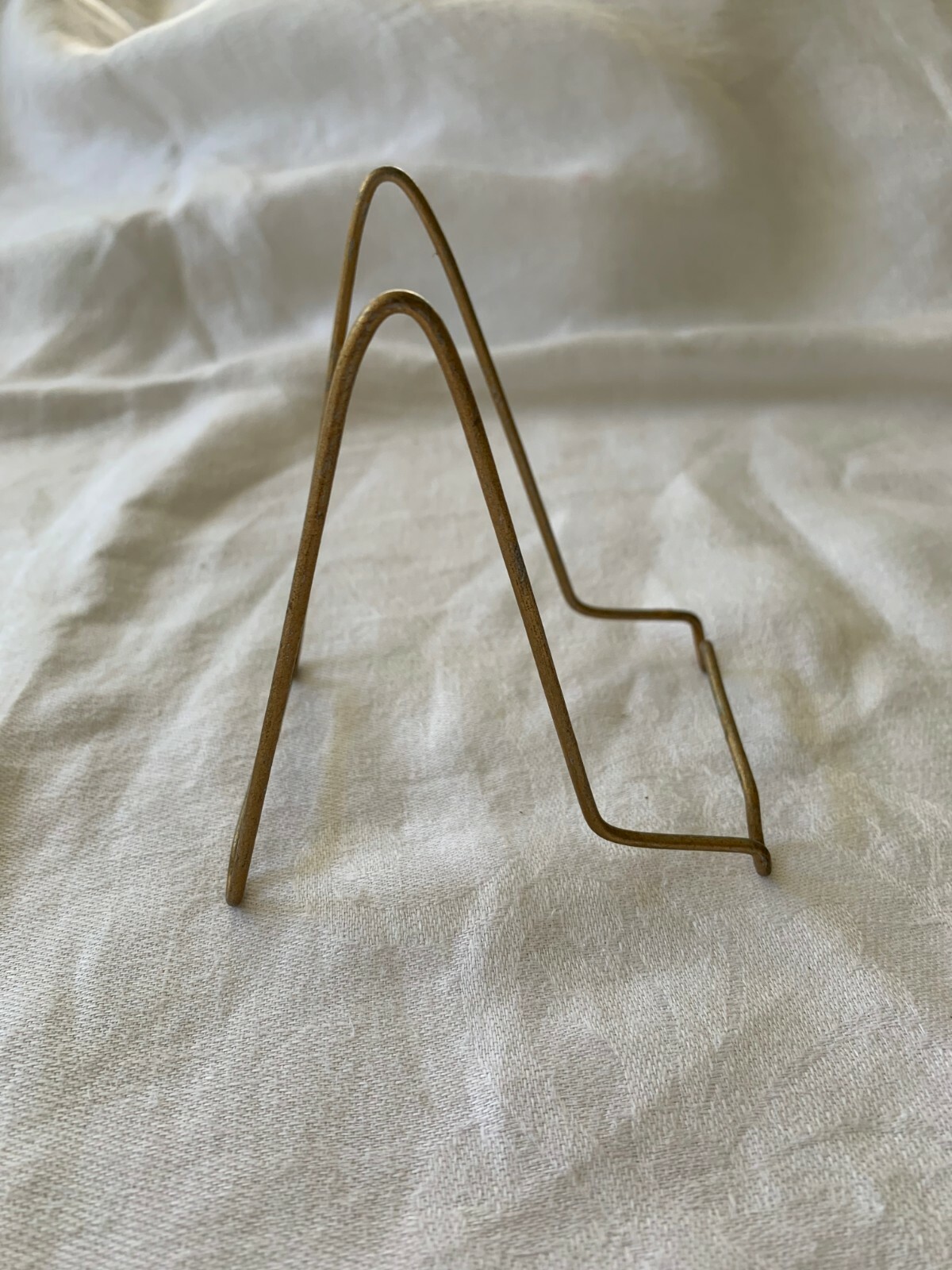Metal Gold Finish Display Plate Rack Store Fixture Wire Several Available Adjust