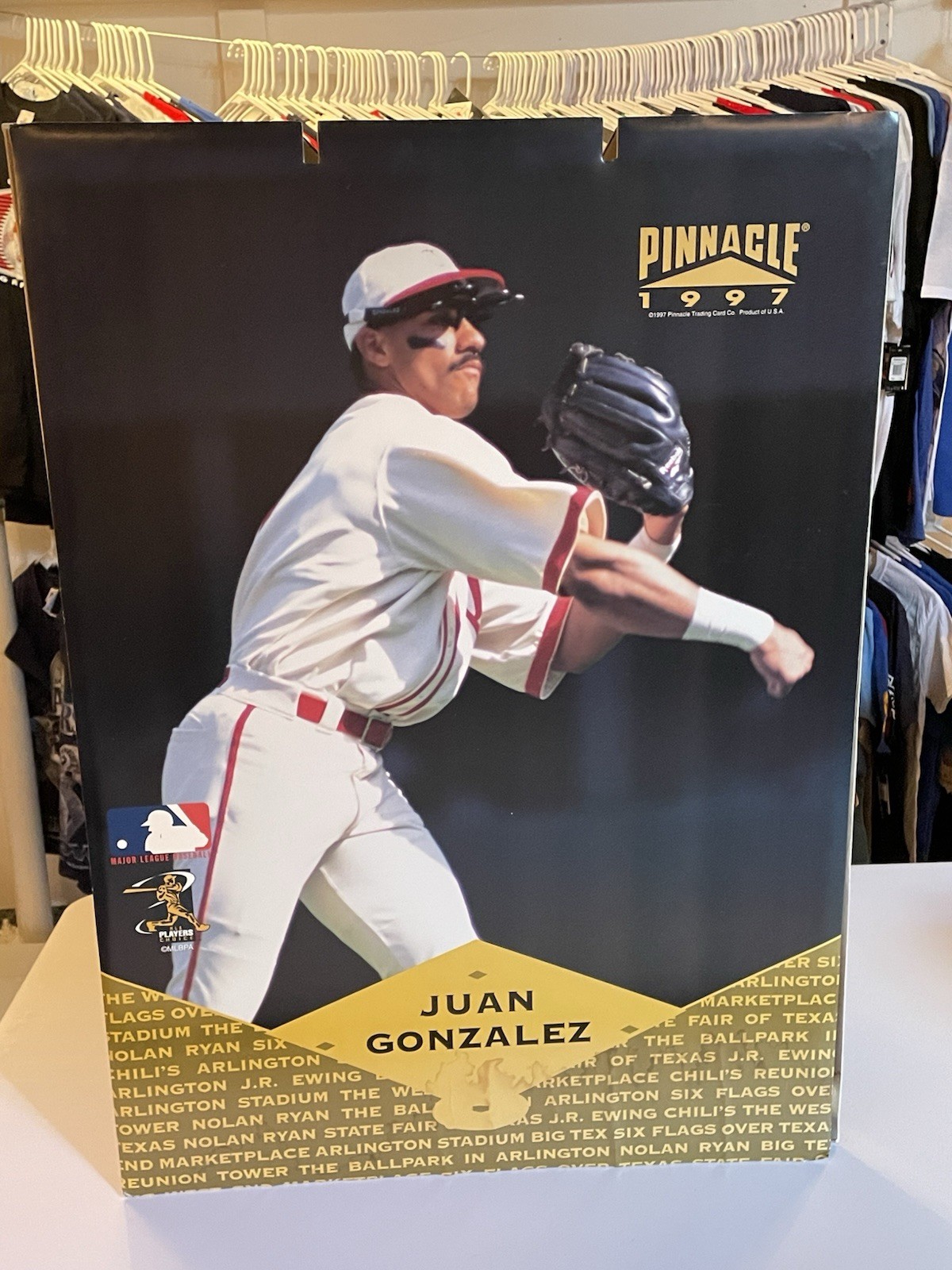 Griffey Jr 1997 Pinnacle Store Display 21” X 31” (6) Super Cards. Ripken Jeter