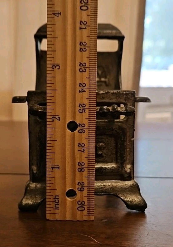 Antique VTG Royal Cast Iron Miniature Cook Stove Oven Salesman Sample