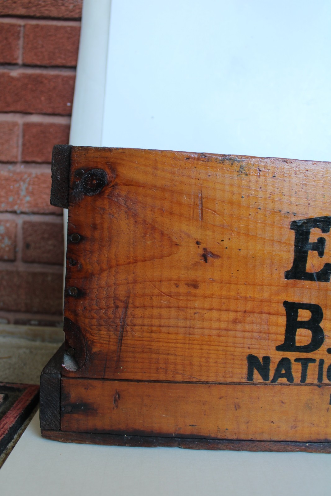 Antique 1920’s EVEREADY Batteries Large Wood Advertising Crate (27″)