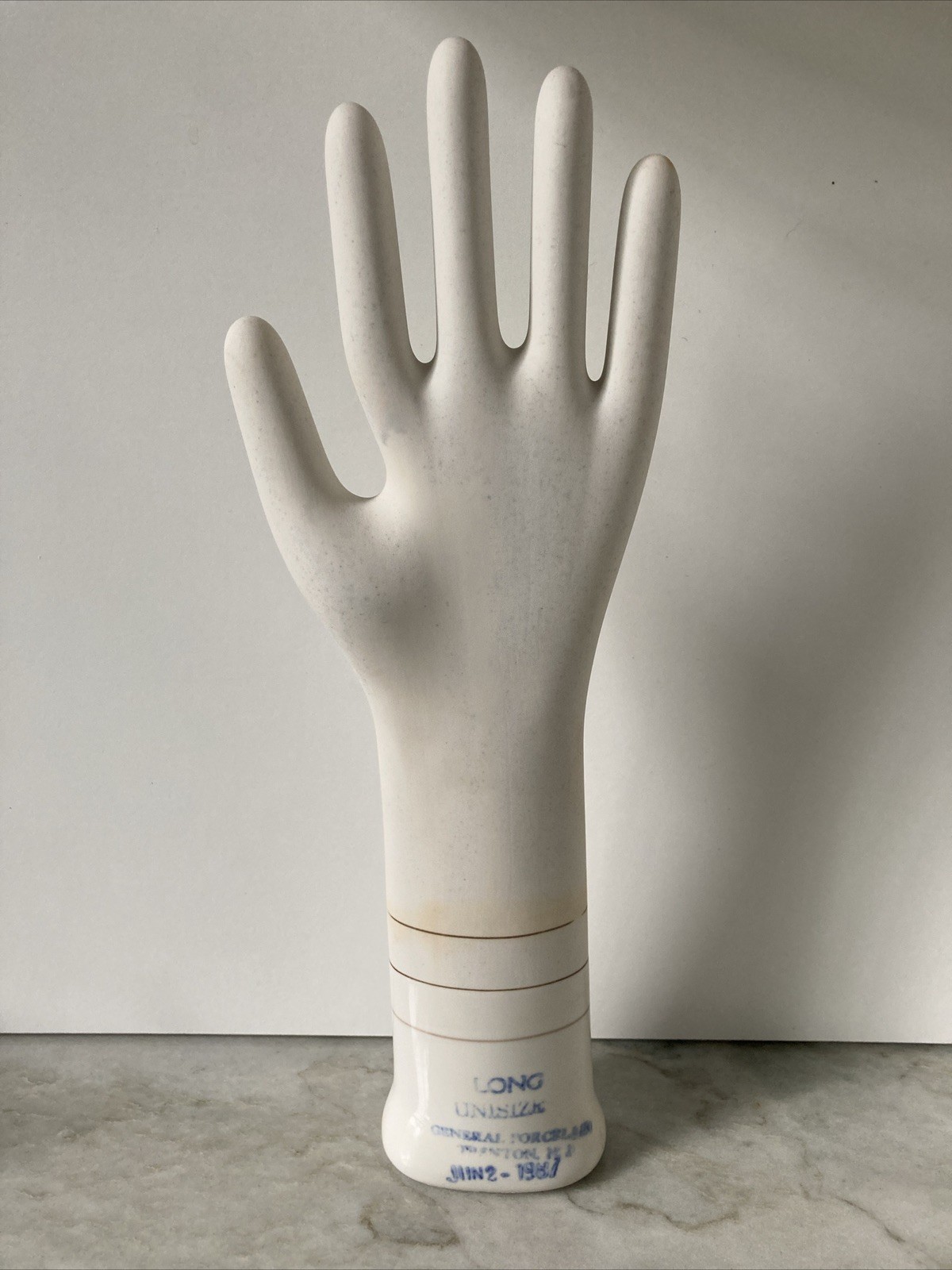 General Porcelain 14″ Hand Glove Mold Display LONG Unisize Trenton, NJ June 1987