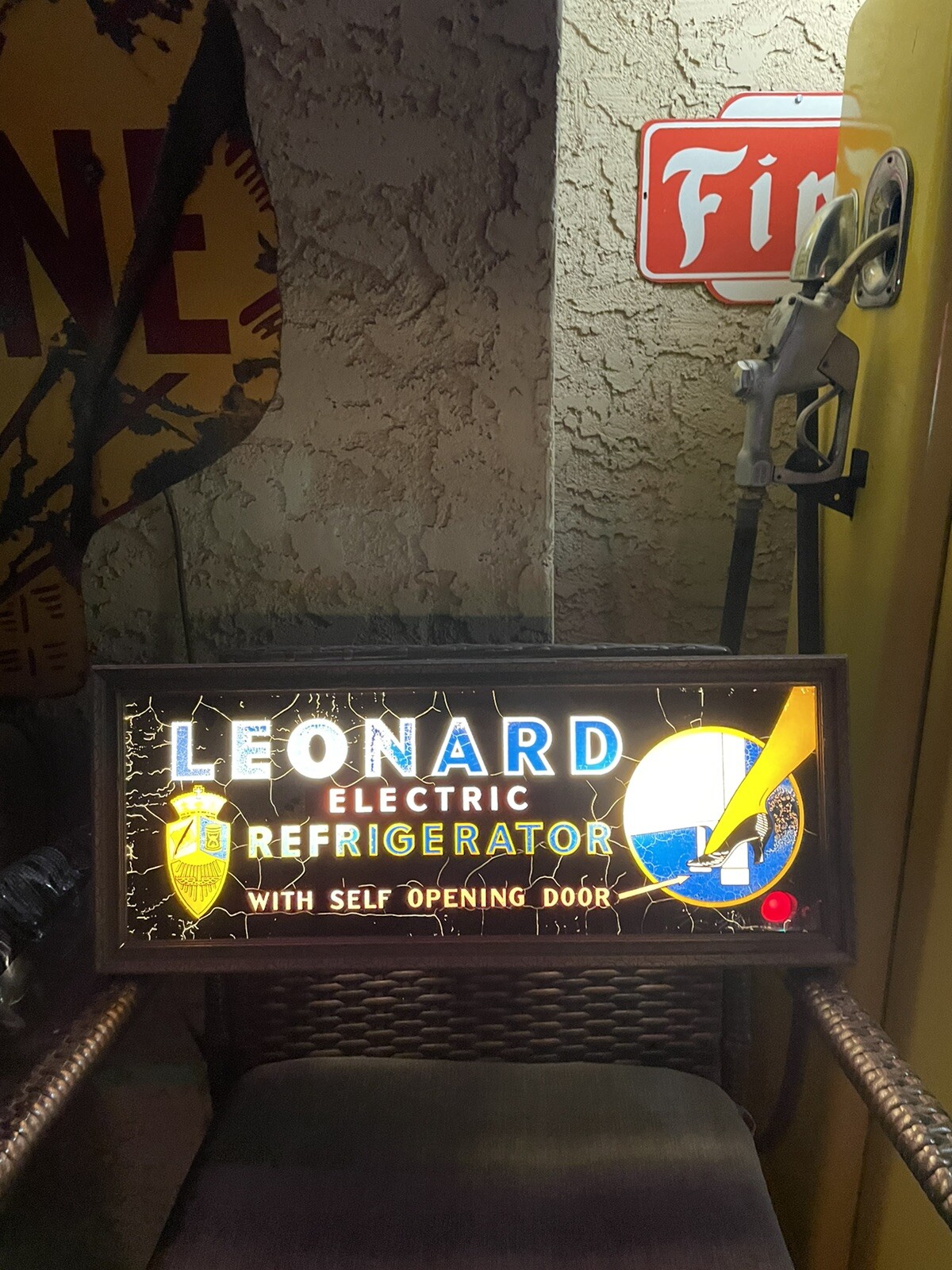 1940 Rare Lenard refrigerator display light Counter Top Or Hanging Display
