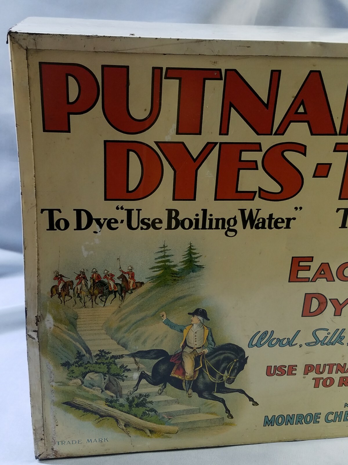 VINTAGE PUTNAM DYE & TINTS STORE METAL & WOOD DISPLAY COLORFUL CABINET!