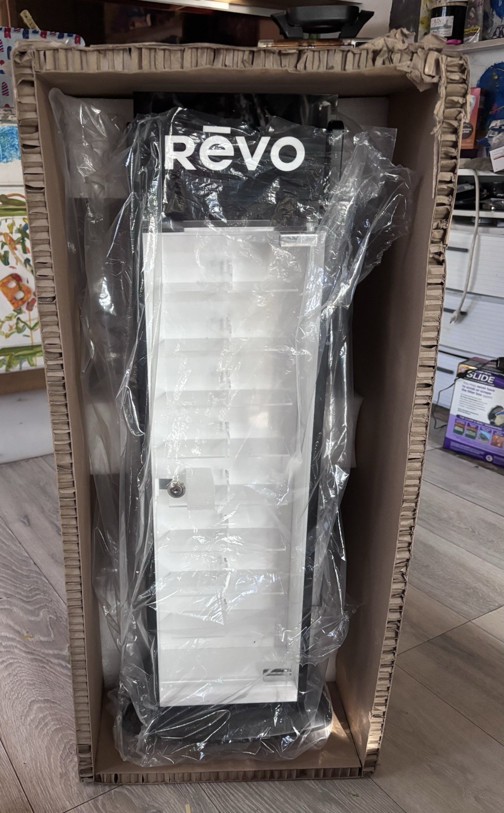 REVO SUNGLASSES DISPLAY HOLDS 16 PAIRS 28 HEIGHT 9 WIDTH BRAND NEW!!