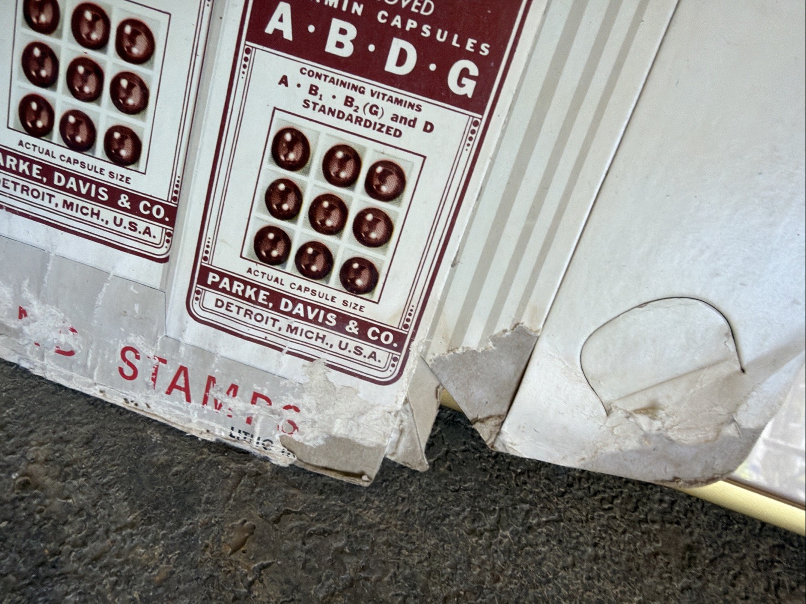 Rare Vintage 1940s Parke-Davis Vitamins General Store Cardboard Display Sign