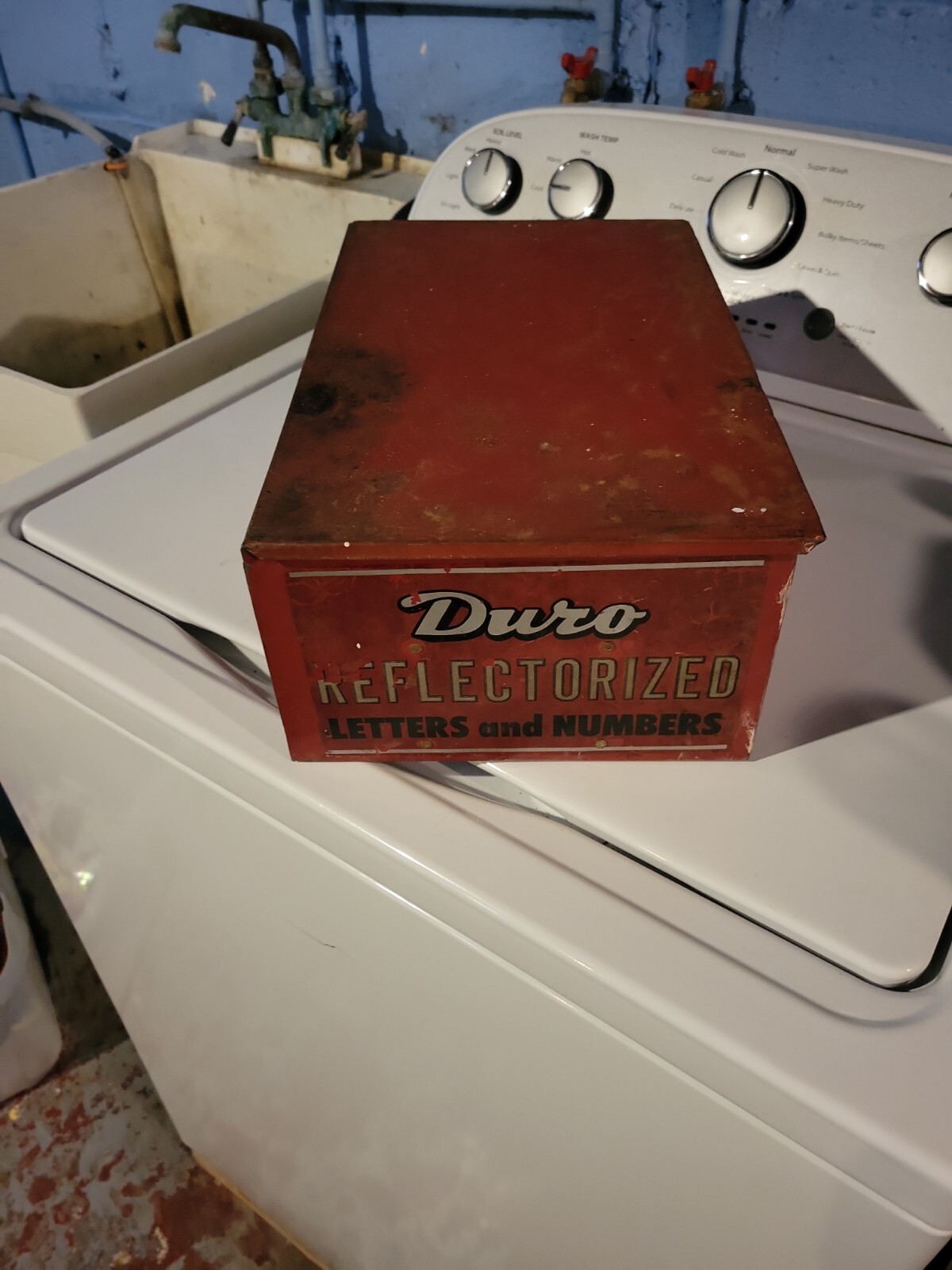 Vintage Duro Store Display Letters Numbers Tin Metal Red Box Reflectorized