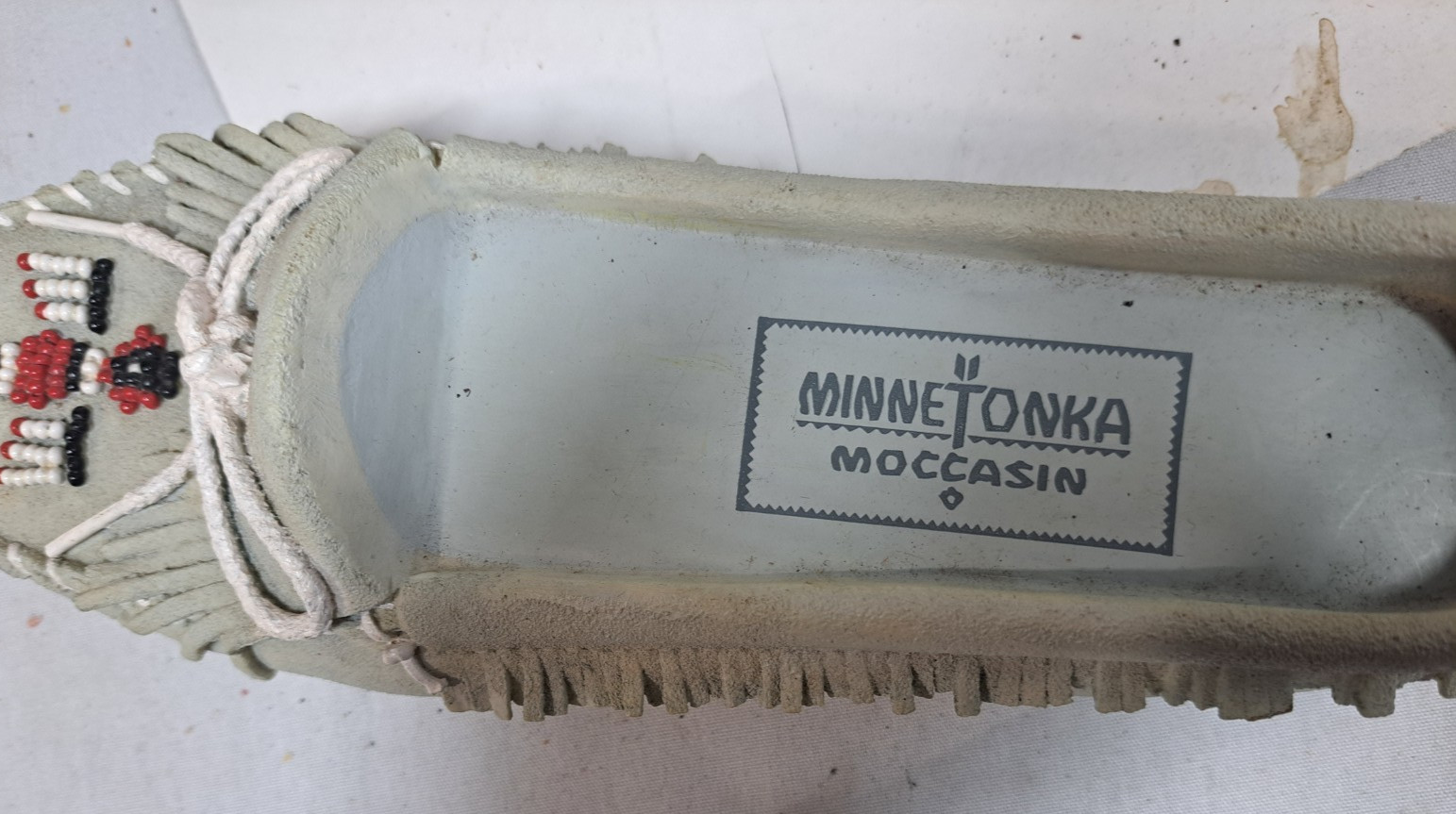 Vtg Shoe Shelf Clear Acrylic Minnetonka Moccasins Display