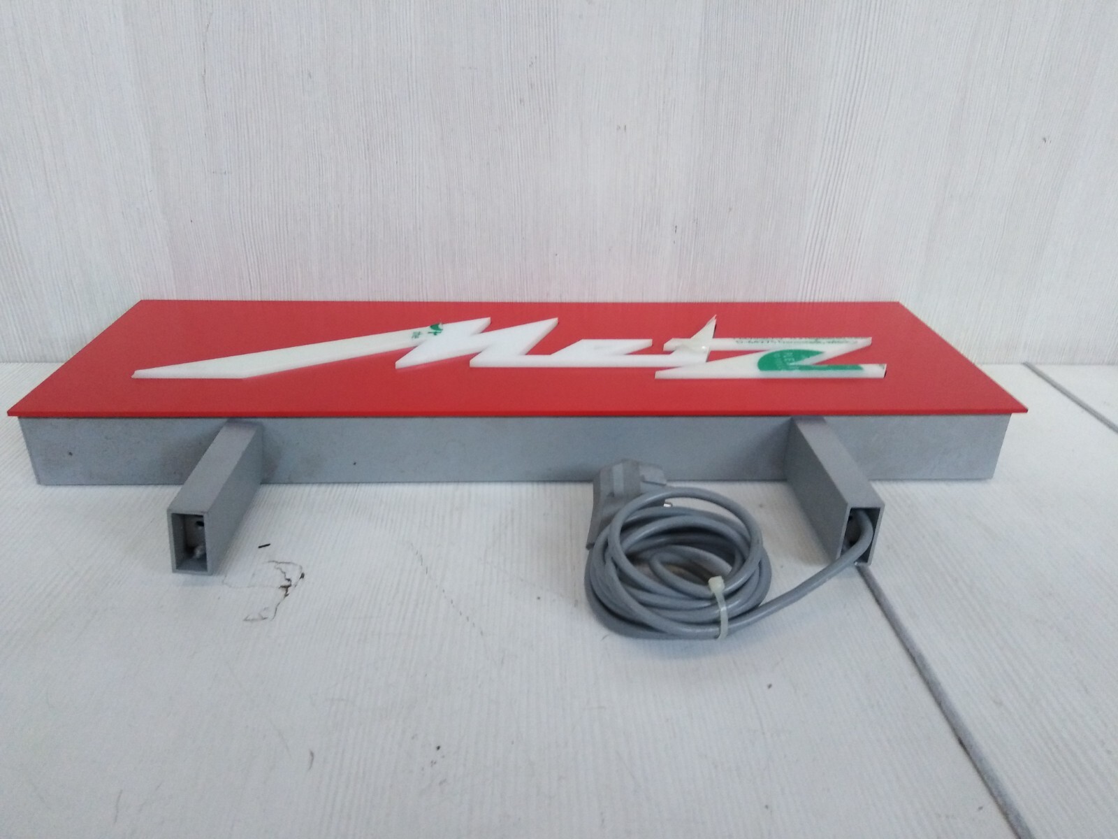original Metz sign nos led light sign