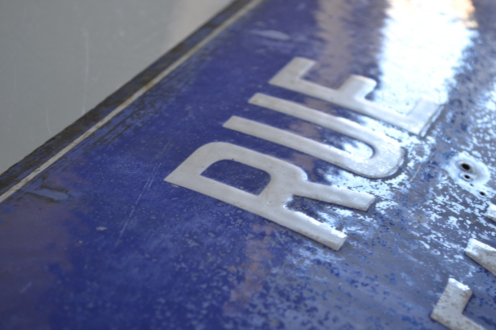 old domed enamelled sheet metal plaque from rue Marceau Auger Bois-Colombes Paris