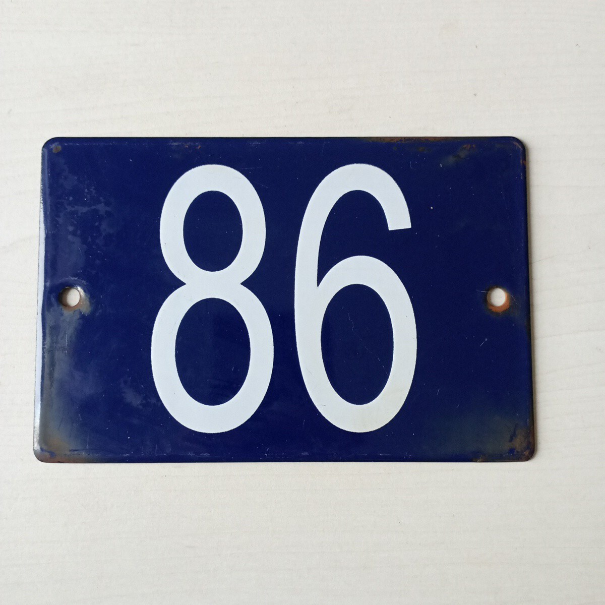 Old street number, house enamelled plaque, 15×10 cm, blue No. 98 86