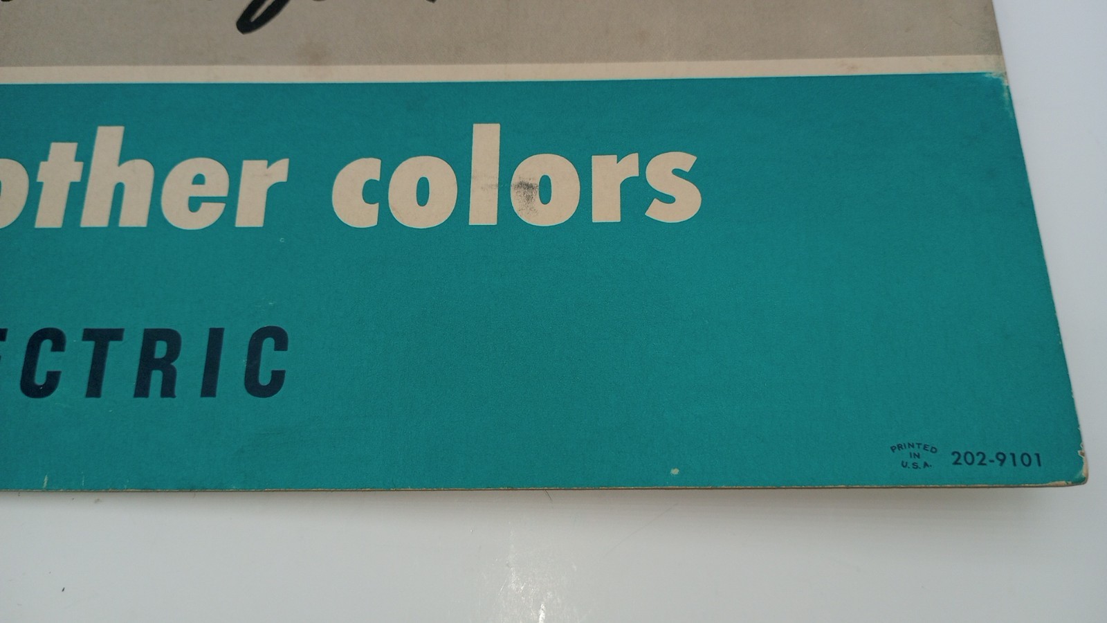 Vintage General Electric GE Florescent Tubes Advertising Sign Hardware Store