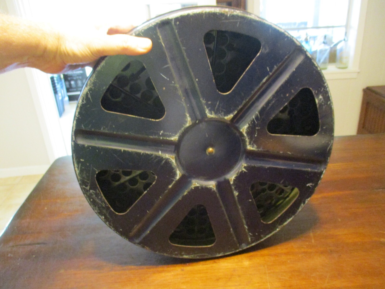 THE BOYE NEEDLE CO. NEEDLES AND SHUTTLES FOR YOUR MACHINE STORE DISPLAY ANTIQUE