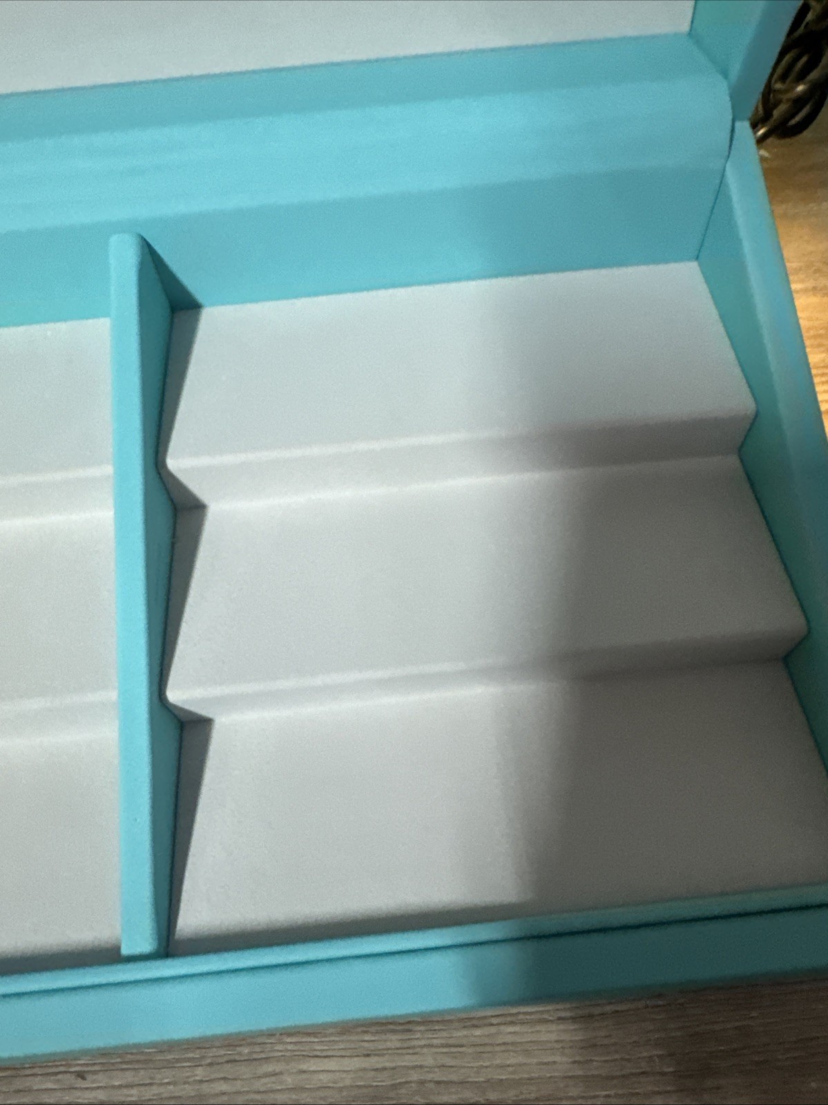 Tiffany & Co. Authentic Glasses Display For 6 Glasses Approx 15.75” X 9” X 7”