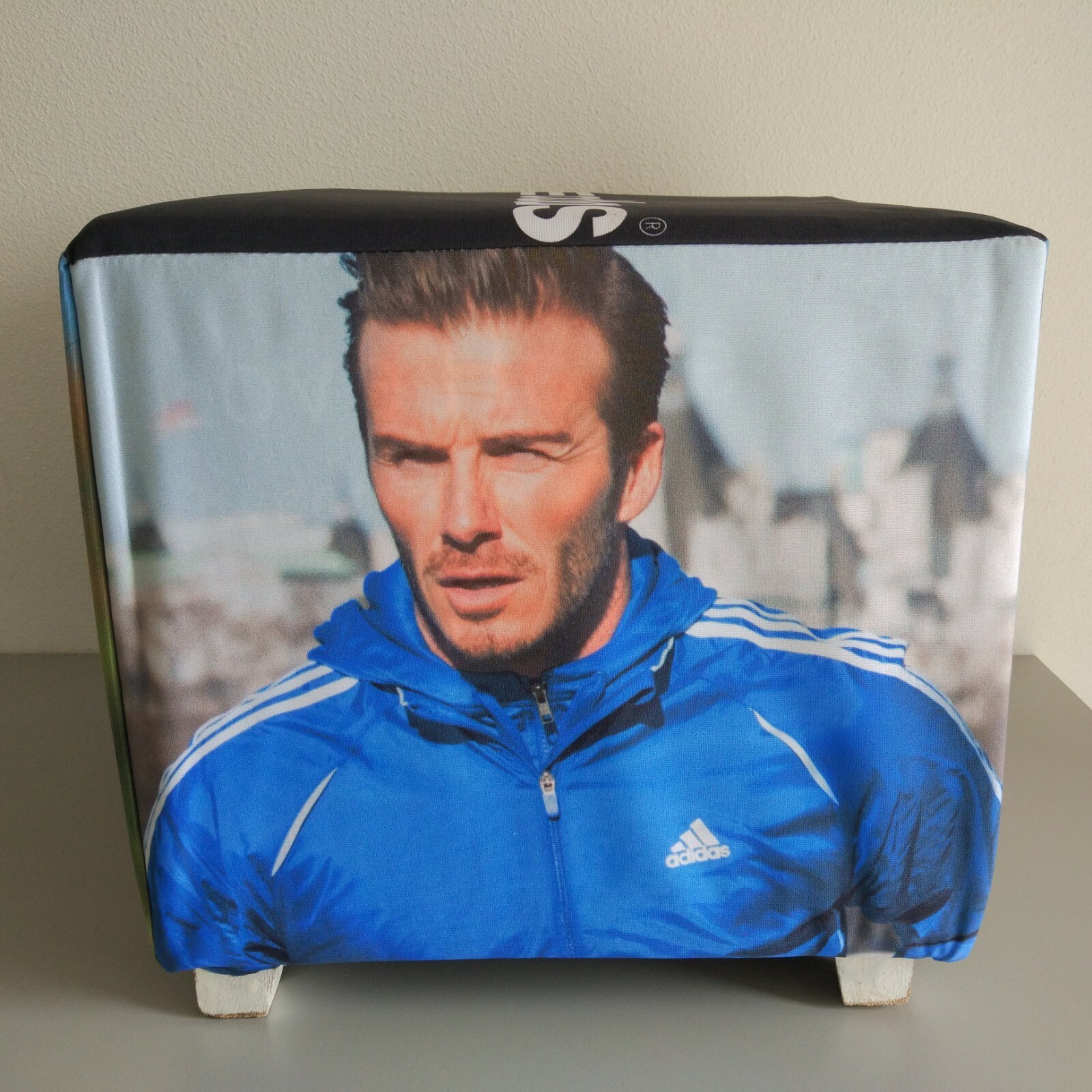 Adidas Pouf Adidas Is All In 2011 Vintage Torsion Rare Display ZX 8000 4000 OG