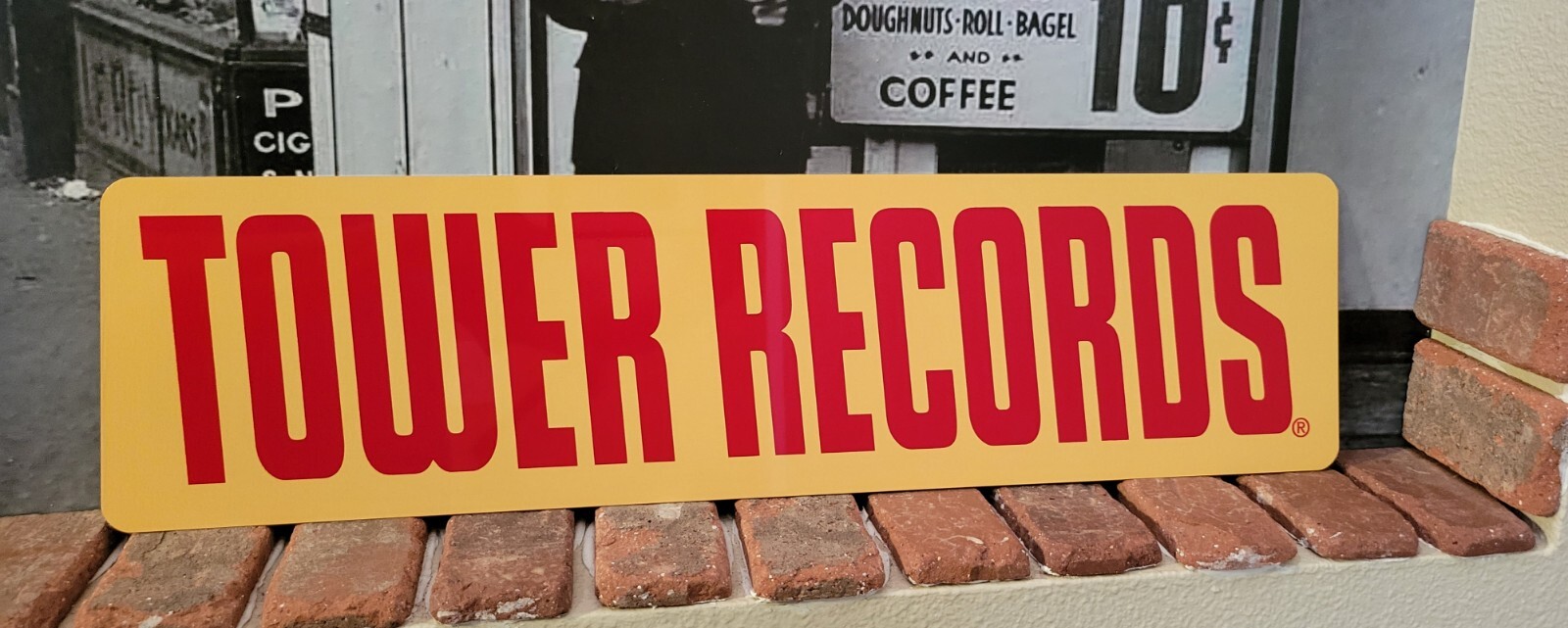 TOWER RECORDS Memorabilia aluminum sign 6″ x 23″