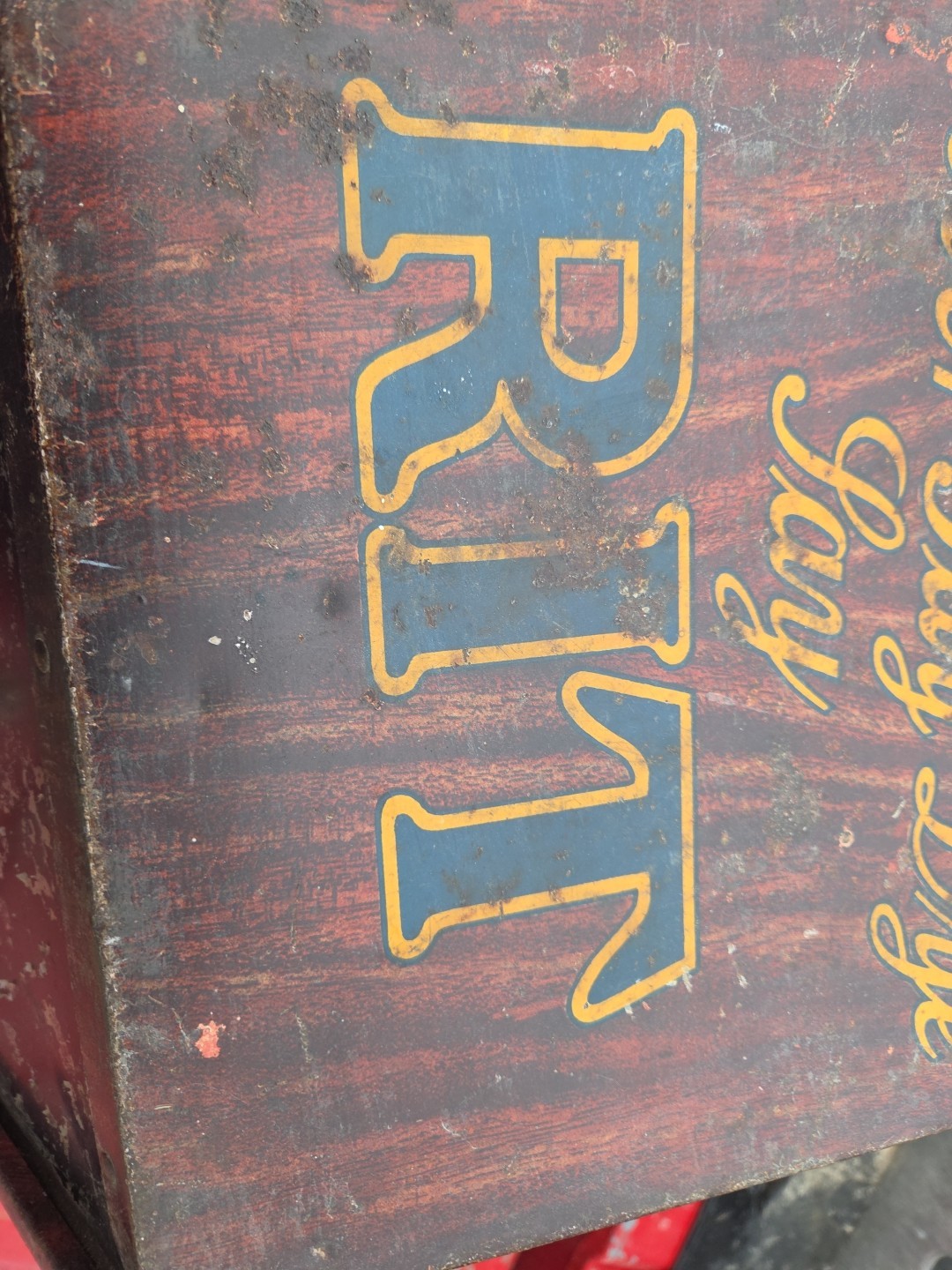 M METZGER CO. NEVER SAY DYE SAY RIT ANTIQUE METAL STORE DISPLAY SIGN SEE PHOTOS