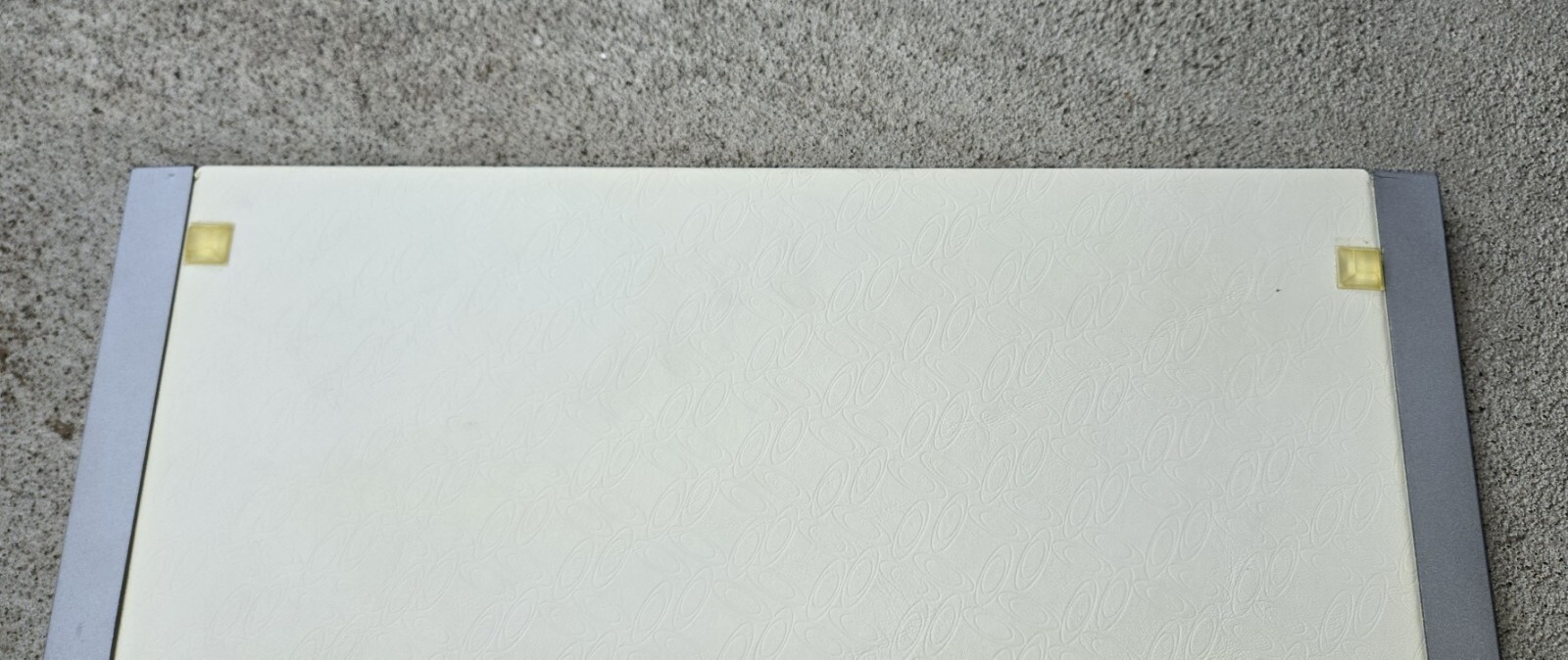New OAKLEY 15″ O Logo Sunglasses Store Display Shelf Case Eyewear Tray Off White