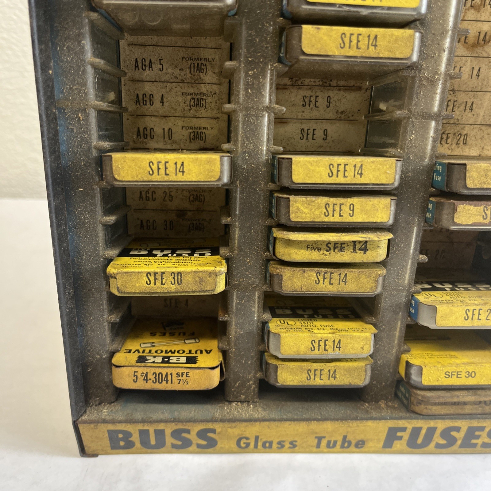 Vintage Buss Fuse Glass Tube Display Rack With A Lot Of Fuses Original No Rust