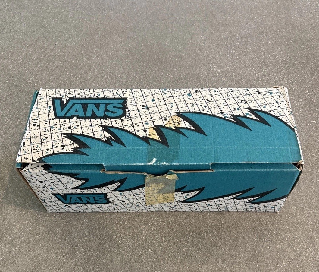 Vintage 1990s Empty Vans Shoebox Chukka Boot Men’s 8 1/2 BOX ONLY
