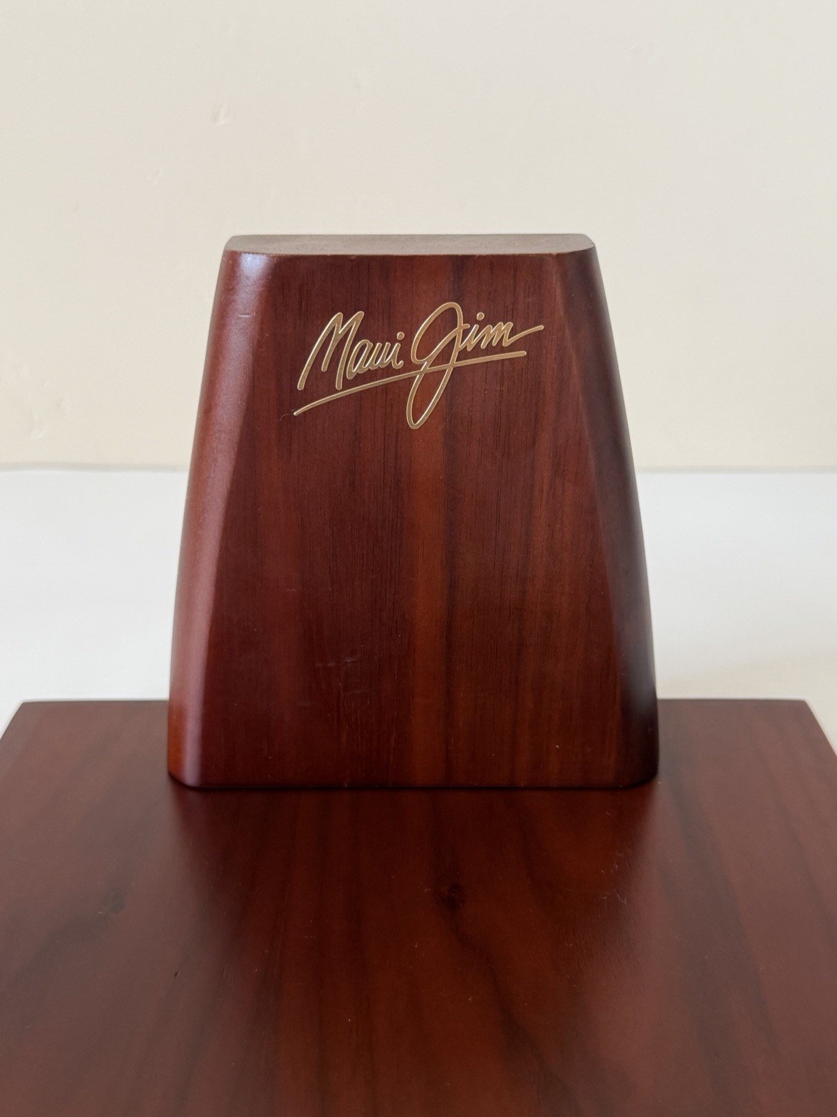 Maui Jim Polished Wood Single Sunglasses Display Chippenhook