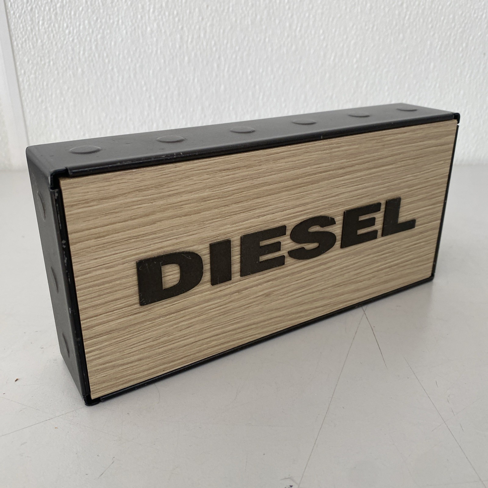 DIESEL LOGO BLOCK FOR RETAIL OR DISPLAY U- 984