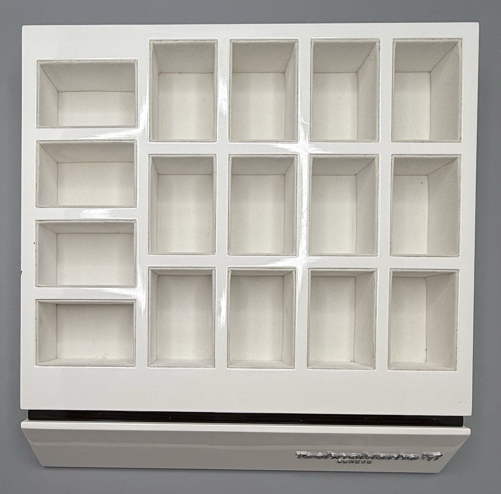 ⭕️ TECHNOMARINE GENEVE 16 WATCH DISPLAY TRAY HOLDER SHOWCASE STORE COUNTER 14×14