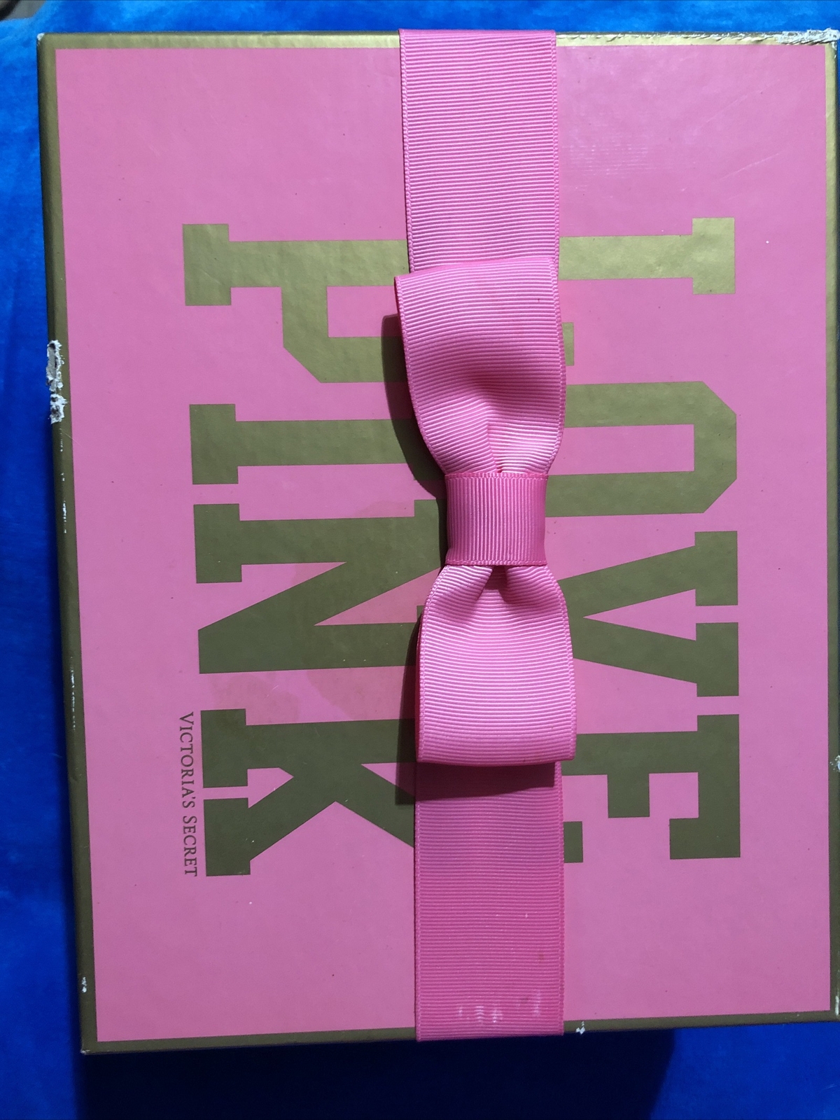 VICTORIA’S SECRET PINK LIMITED EDITION BILLION DOLLAR DOG BOX LETTER RIBBON