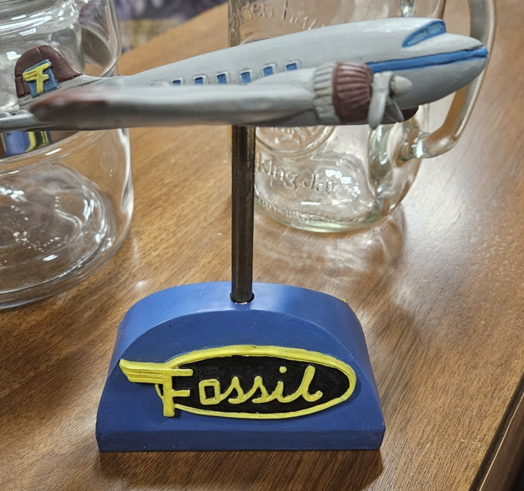 FOSSIL Dealer Collector Store Display Advertising Airplane Plane Aviation Figure